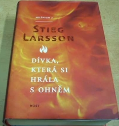Stieg Larsson - Dívka, která si hrála s ohněm (2009)